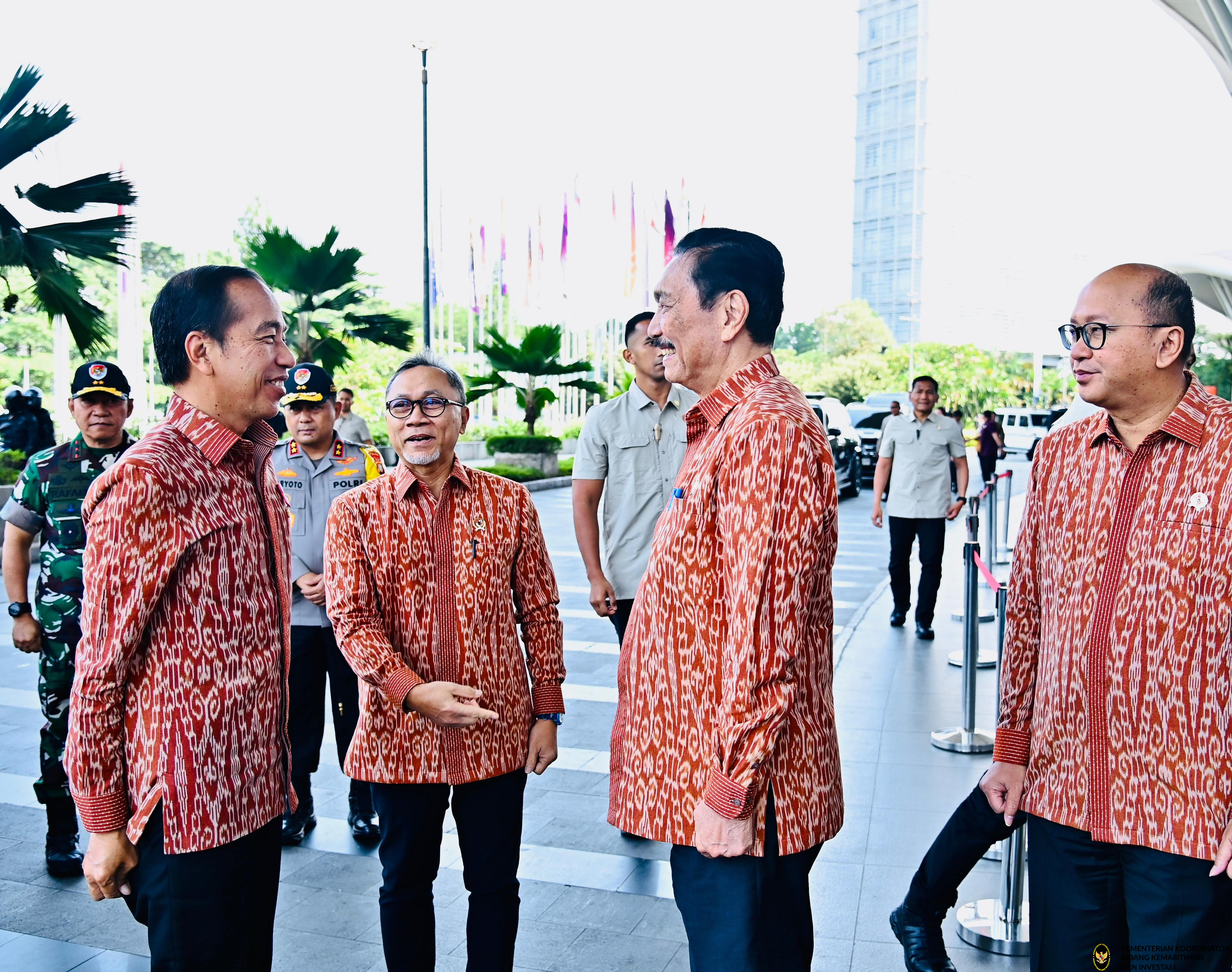 Menko Luhut Hadiri Trade Expo Indonesia (TEI) ke-39 Tahun 2024 di Hall Nusantara, Indonesia Convention Exhibition (ICE), Bumi Serpong Damai, Kabupaten Tangerang