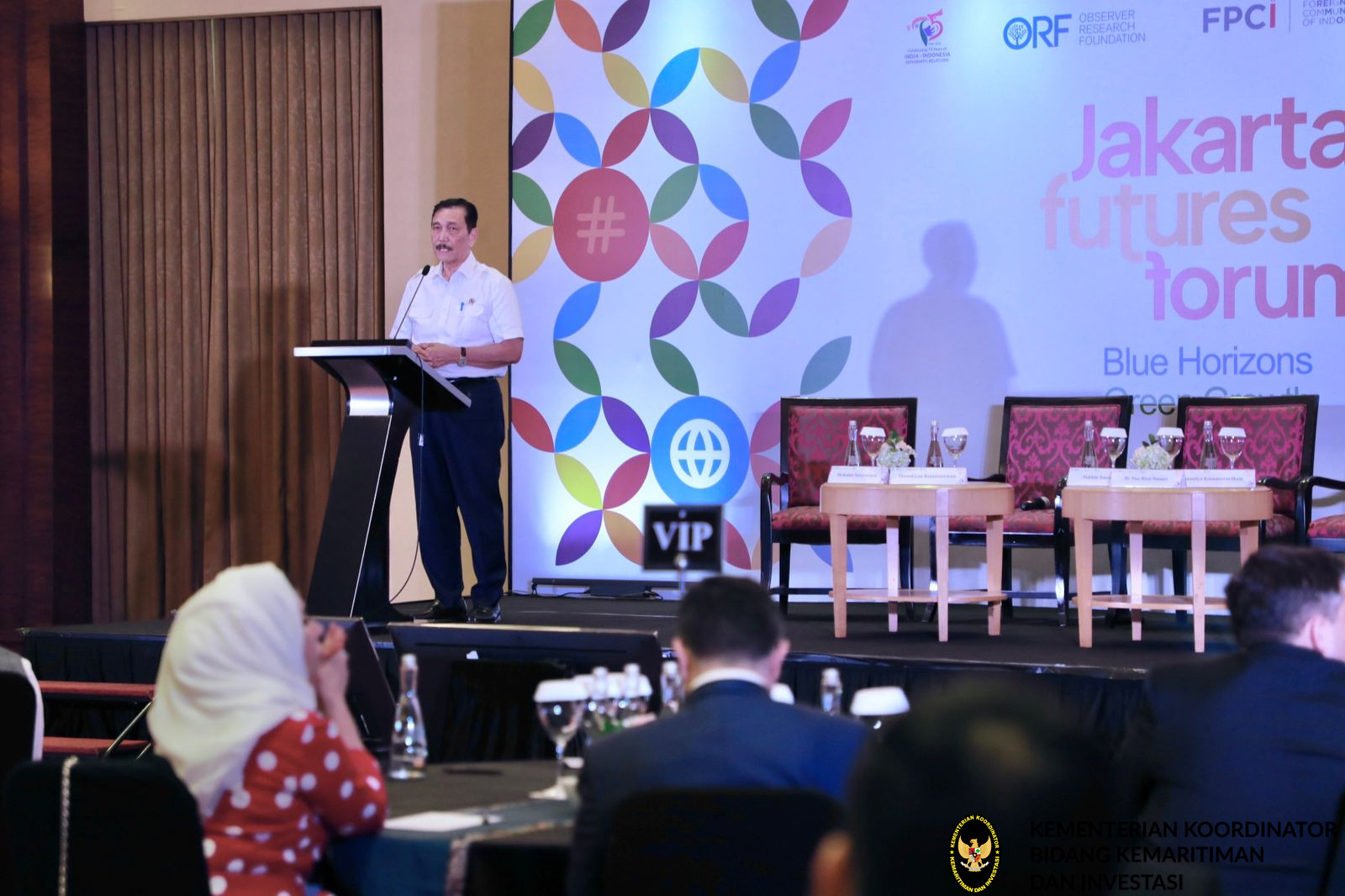 Menko Luhut: Indonesia Berpotensi Menjadi Negara dengan Ekonomi Terbesar ke - 4 di Dunia