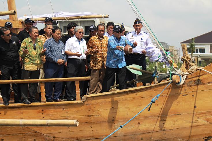 Kemenko Maritim dan Sumber Daya Resmi Melepas Ekspedisi 'Spirit of Majapahit' Kemenko Maritim dan Sumber Daya Resmi Melepas Ekspedisi 'Spirit of Majapahit'