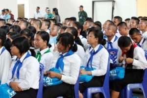 Para siswa siswi SMA Unggul DEL yg sedang mendengarkan arahan dari Menko Maritim Luhut B Pandjaitan ,Laguboti 19 Agustus 2016