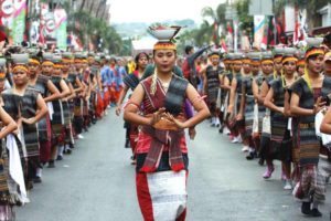 salah satu tradisi tari sawan yang ada di kabupaten Tobasa ini yg turut ikut memeriahkan Karnaval Kemerdekaan Toba, di Balige Kabupaten Tobasa 21 Agustus 2016 