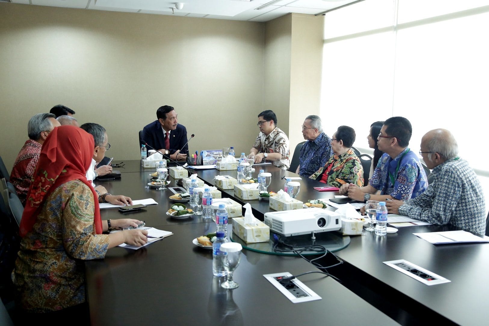 Kegiatan Menteri Koordinator Bidang Kemaritiman, Luhut B. Pandjaitan Hari ini, Kamis (18/8) Kegiatan Menteri Koordinator Bidang Kemaritiman, Luhut B. Pandjaitan Hari ini, Kamis (18/8)