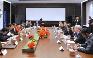 Pertemuan Bilateral Presiden Joko Widodo didampingi Menko Kemaritiman Luhut B. Pandjaitan dengan Delegasi Pemerintah RRT, Hangzhou, 2 September 2016