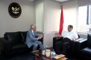 Menteri Koordinator Bidang Kemaritiman Luhut B. Pandjaitan Terima Dubes Turki Untuk Indonesia  Mehmet Kadri Şander Gürbüz di Kantor Kemenko Maritim, Jakarta 5 September 2016