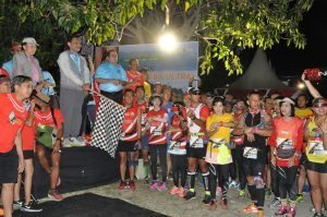 Menko Kemaritiman Luhut B. Pandjaitan buka Samosir Lake Toba Ultra Marathon 2016, Sabtu Pagi (17/9)