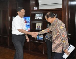 Meneteri Koordinator Bidang Kemaritiman Luhut B Pandjaitan hari Selasa (1/11) menerima kunjungan Duta Besar Jepang Yasuaki Tanizaki di kantor Menko Maritim Jakarta