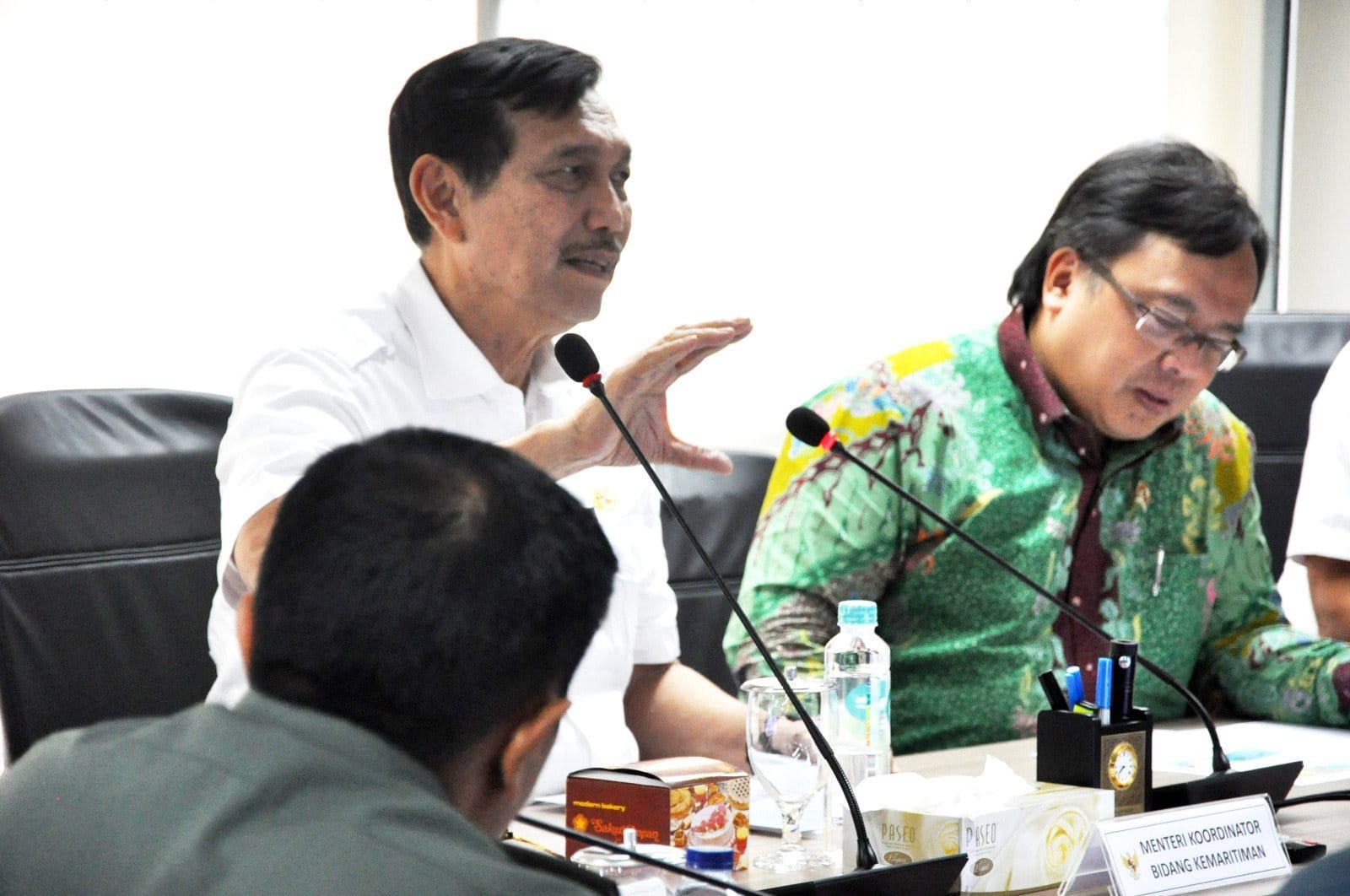 Menko Luhut Pimpin Rapat dan Diskusi Kra Cannal Menko Luhut Pimpin Rapat dan Diskusi Kra Cannal