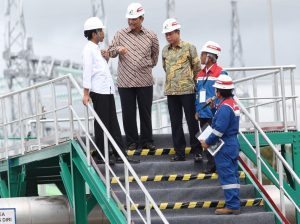 Menko Luhut mendampingi Presiden RI Joko Widodo pada saat peresmian PLTP ( Pembangkit Listrik Tenaga Panas Bumi ) Lahendong unit 5 & 6, serta PLTP Ulubelu unit 3 Lampung di Minahasa, Sulawesi Utara (27/12)