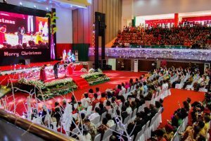 Menko Luhut B. Pandjaitan menghadiri Natal Nasional 2016 di Gedung Wale Ne Tou, Tondano, Sulawesi Utara (27/12)