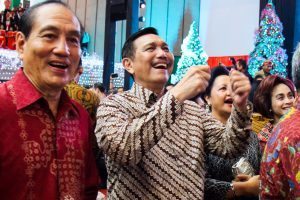 Menko Luhut B. Pandjaitan menghadiri Natal Nasional 2016 di Gedung Wale Ne Tou, Tondano, Sulawesi Utara (27/12)