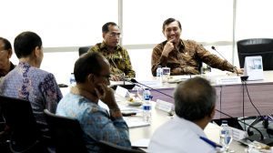 Menko Luhut B Pandjaitan pimpin Rakor Menteri Penandatanganan MOU Detail Engineering Design untuk Pelabuhan Patimban (10/1)