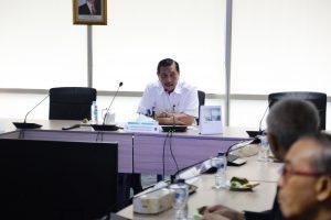 Menteri Koordinator Bidang Kemaritiman Luhut B Pandjaitan pimpin rapat koordinasi  dengan Dirut Pelindo I, II, III dan IV dengan para Gubernur di Jakarta (30/1)