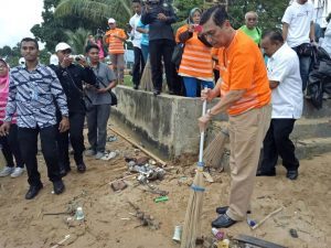 Menteri Koordinator Bidang Kemaritiman Luhut B Pandjaitan Hadiri acara Gerakan Sadar Wisata dan Aksi Sapta Pesona 2017 (8/2)