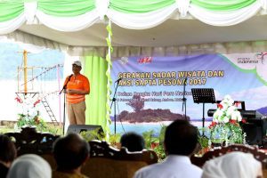 Menteri Koordinator Bidang Kemaritiman Luhut B Pandjaitan Hadiri acara Gerakan Sadar Wisata dan Aksi Sapta Pesona 2017 (8/2)