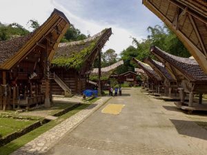                         Tim khusus Kemenko Maritim menindaklanjuti arahan Wakil Presiden Republik Indonesia menjadikan Toraja sebagai destinasi kawasan strategis pariwisata nasional ke-11, Objek Wisata Londa Tanah Toraja (07/02)