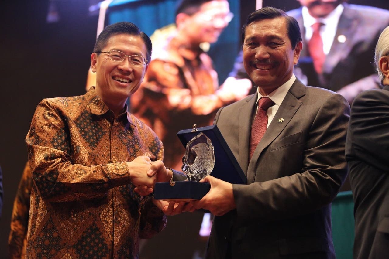Menko Maritim Luhut B.Pandjaitan menjadi pembicara dalam Kegiatan Tahunan UPH College "Inspirasi Negeri: Kisah Hidupku" Menko Maritim Luhut B.Pandjaitan menjadi pembicara dalam Kegiatan Tahunan UPH College "Inspirasi Negeri: Kisah Hidupku"