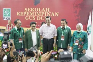 Menko Maritim Luhut B. Pandjaitan Menjadi Keynote Speaker Sekolah Kepemimpinan Gus Dur di Graha Gus Dur Jakarta. (27/03) 