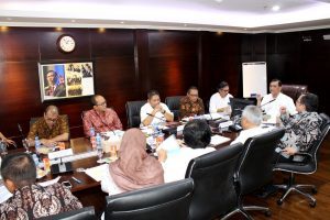 Menko Luhut B. Pandjaitan pimpin Rapat Koordinasi tentang NCICD, di Kantor Maritim, Jakarta (9/3)