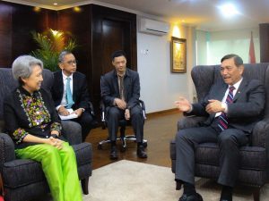 Menko Luhut Meeting bersama Madam Ho Ching (Istri PM Singapura) / CEO Temasek di Kantor Maritim (06/03)