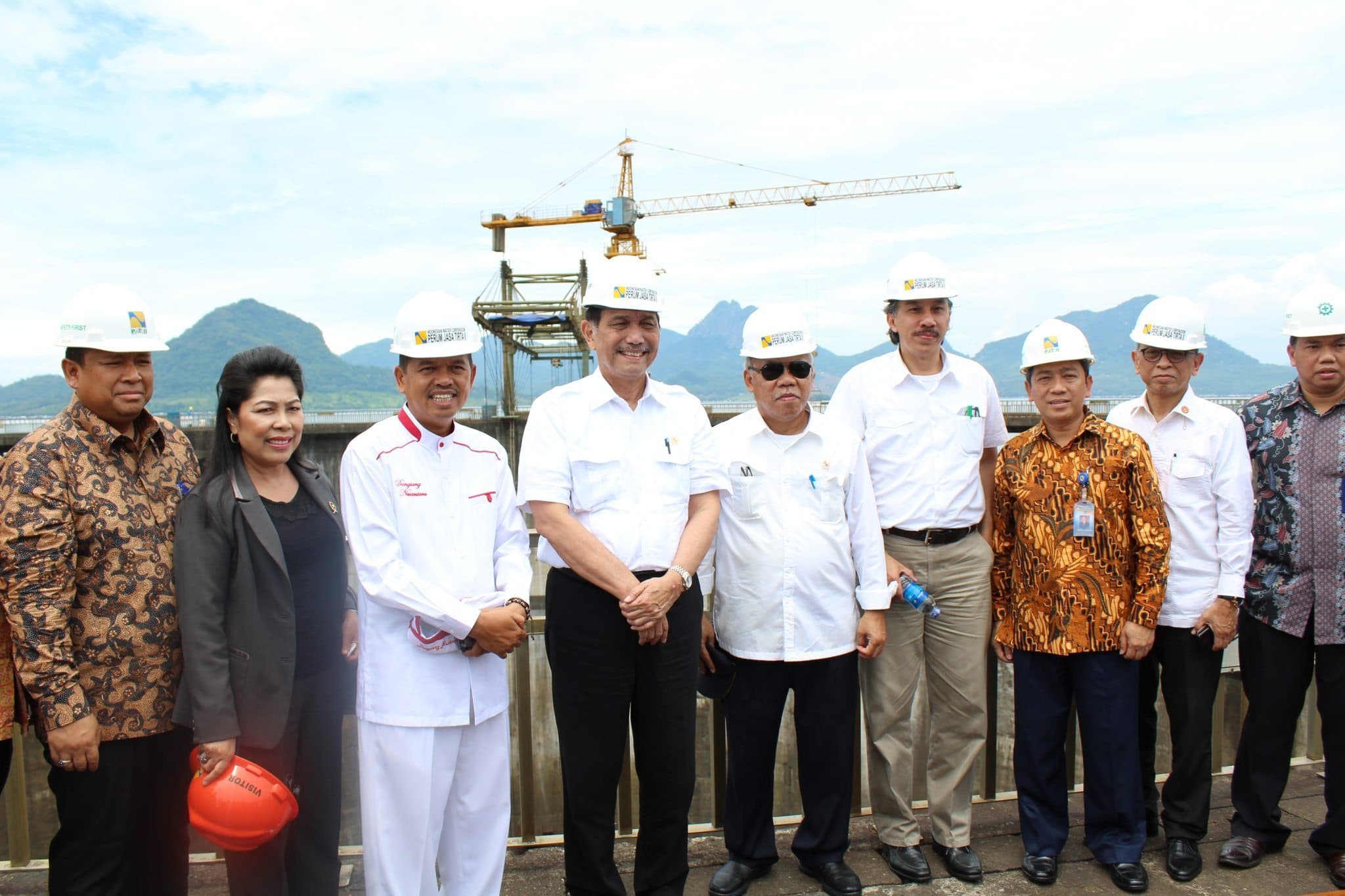 Menko Maritim didampingi Menteri Pekerjaan Umum dan Perumahan Rakyat Melakukan Kunjungan Kerja ke Purwakarta Menko Maritim didampingi Menteri Pekerjaan Umum dan Perumahan Rakyat Melakukan Kunjungan Kerja ke Purwakarta