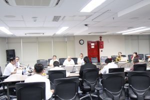 Menko Luhut B. Pandjaitan Memimpin Rapat Internal Staff di Kantor Maritim. (27/03)