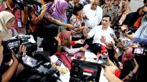 Menteri Koordinator Bidang Kemaritiman Luhut B Pandjaitan megadakan Coffe Morning dengan para media di Jakarta (24/3)