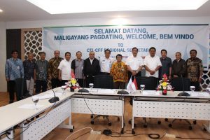 Menko Luhut B. Pandjaitan saat melakukan kunjungan kerja ke Kantor Sekretariat Regional CTI-CFF, Manado (7/4). Turut serta dalam kunjungan kerja ini Pak Menko di dampingi oleh Gubernur Sulawesi Utara Olly Dondokambey.