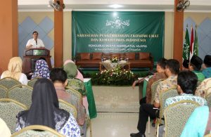 Menteri Koordinator Bidang Kemaritiman Luhut B Pandjaitan menghadiri sekaligus memberikan Keynote Speaker pada Sarasehan Pengembangan Ekonomi Umat dan Kemaritiman Indonesia (PBNU) di Pondok Pesantren As Tsaqafah Jakarta (6/4)