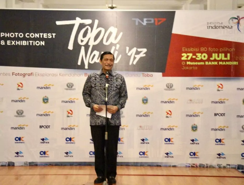 Menko Maritim Apresiasi Toba Nauli Photo Contest & Exhibition 2017 Menko Maritim Apresiasi Toba Nauli Photo Contest & Exhibition 2017