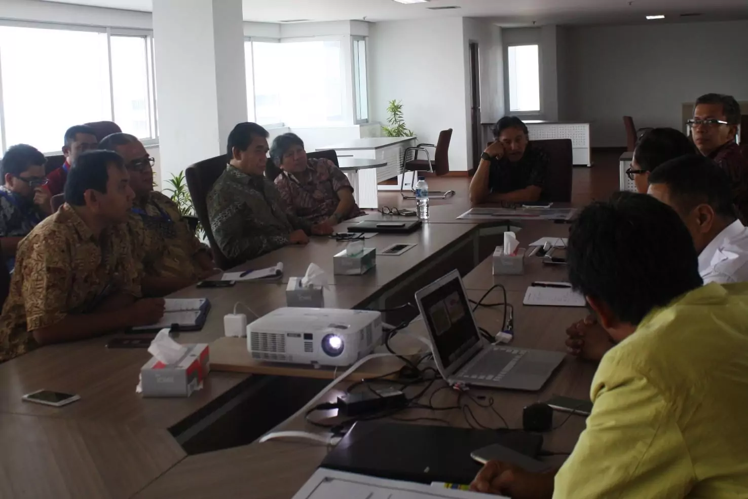 Rapat Koordinasi Program Kerja Project Management Unit (PMU) dan Belt and Road Forum (BRF) Rapat Koordinasi Program Kerja Project Management Unit (PMU) dan Belt and Road Forum (BRF)