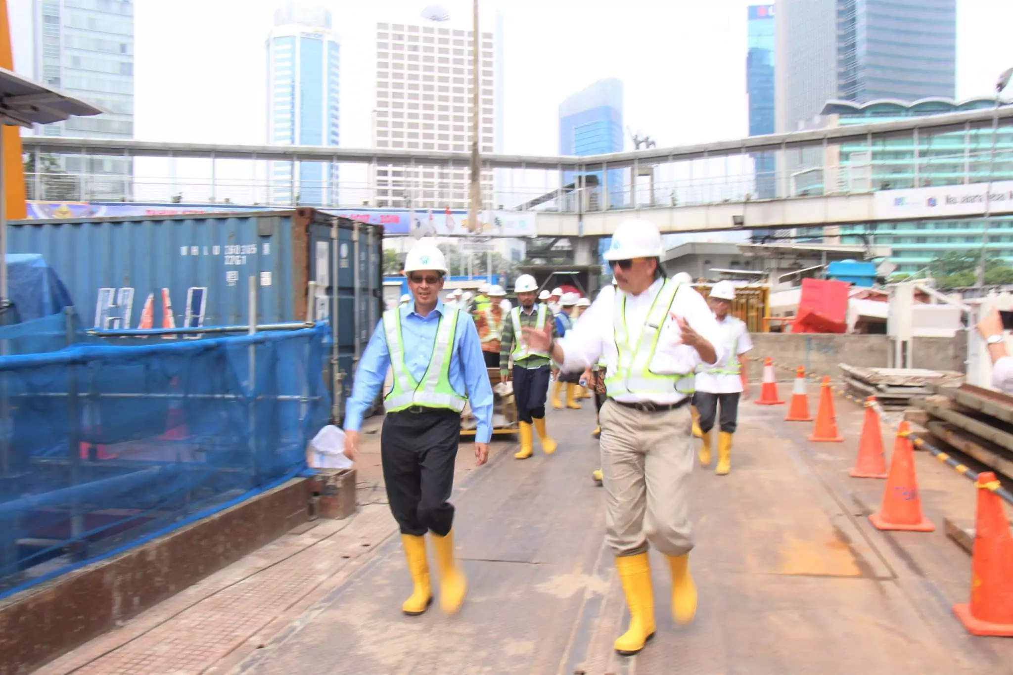Deputi Ridwan Kunjungi Pembangunan Proyek MRT Jakarta Deputi Ridwan Kunjungi Pembangunan Proyek MRT Jakarta