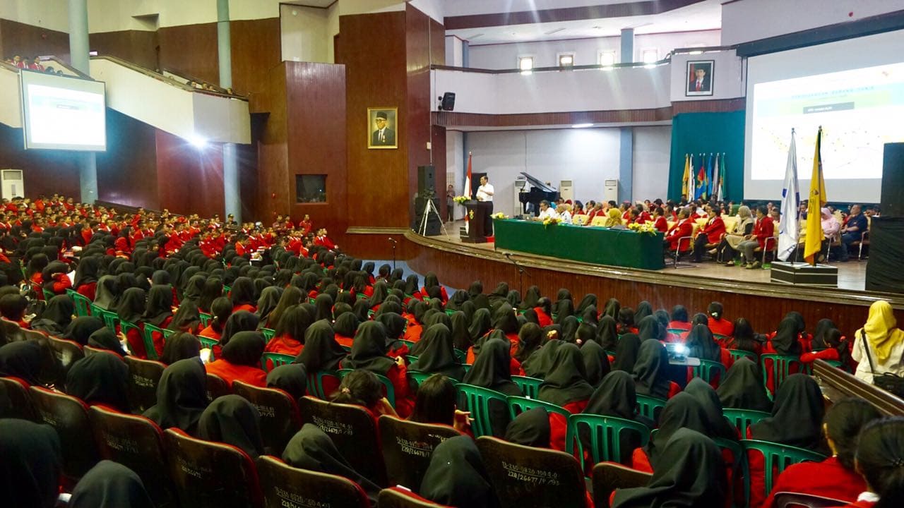 Menko Luhut Berikan Kuliah Umum di Universitas Hasanuddin Makassar