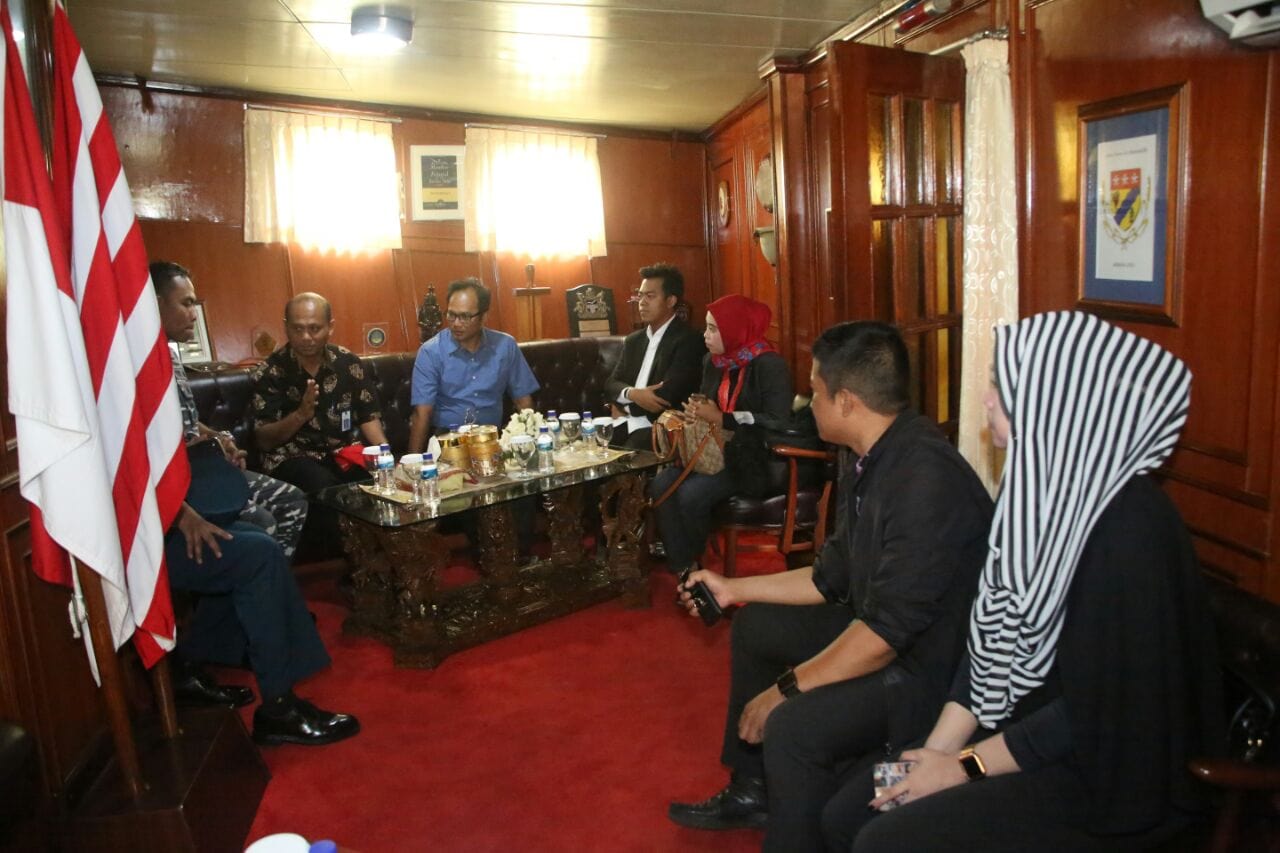 Potret KRI Dewa Ruci Persiapan Untuk Ekspedisi Nusantara Jaya 2017