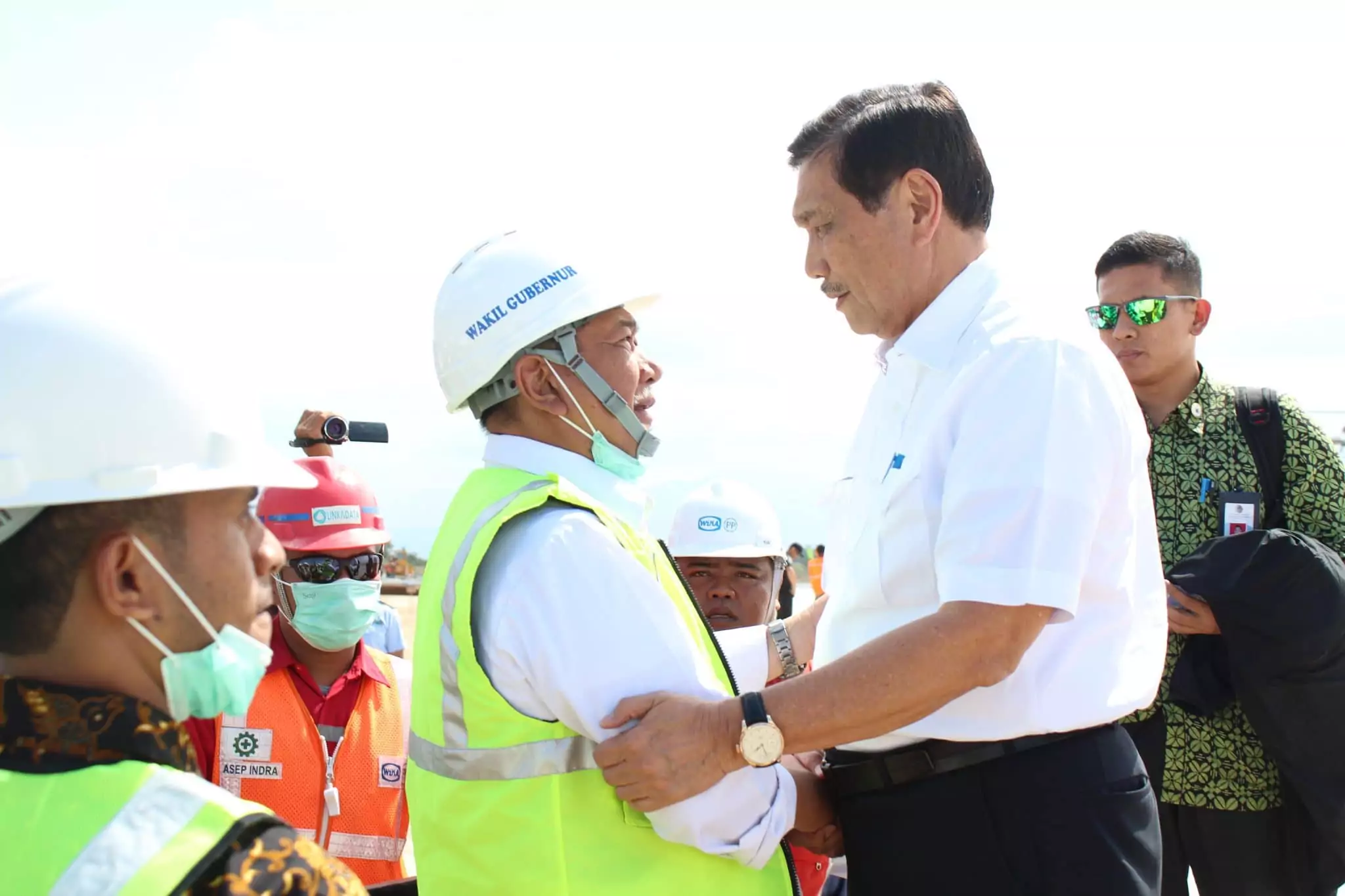 Menko Luhut Melakukan Kunjungan Sekaligus Memimpin Rakor Bandara Internasional Kertajati Menko Luhut Melakukan Kunjungan Sekaligus Memimpin Rakor Bandara Internasional Kertajati