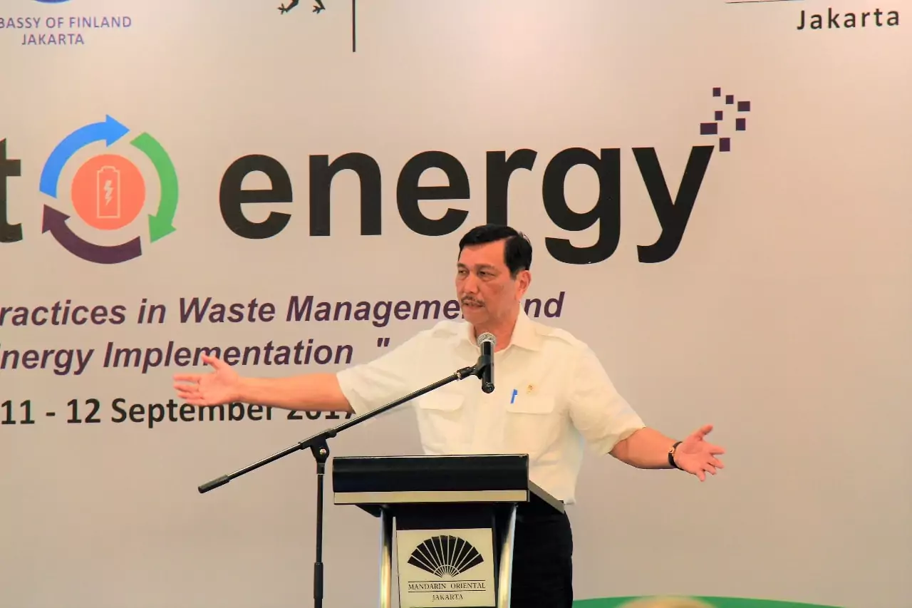 Menko Luhut Minta Negara-Negara Nordik Bantu Alih Teknologi Ubah Sampah Jadi Energi Menko Luhut Minta Negara-Negara Nordik Bantu Alih Teknologi Ubah Sampah Jadi Energi