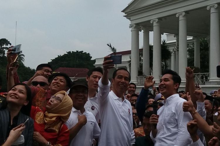 Peringati Sumpah Pemuda, Presiden Dengarkan Aspirasi Perwakilan Pemuda di Istana Bogor