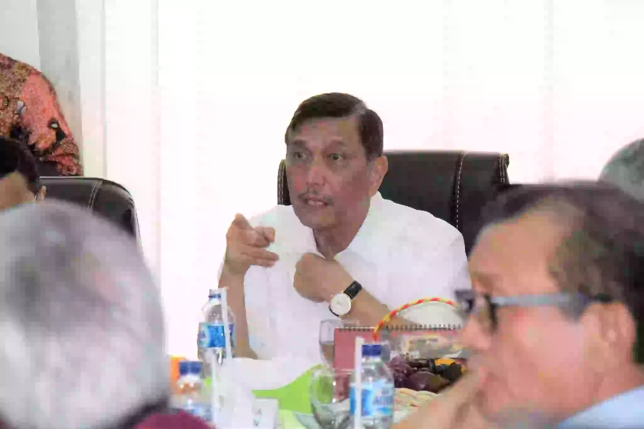 Menko Luhut Rakor Kelompok Ahli Dewan Pengarahan BOPDT di Medan Menko Luhut Rakor Kelompok Ahli Dewan Pengarahan BOPDT di Medan