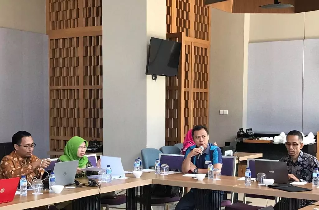 Kemenko Maritim Gelar Rapat Persiapan Pameran Ikan Hias Internasional Desember 2017 Kemenko Maritim Gelar Rapat Persiapan Pameran Ikan Hias Internasional Desember 2017
