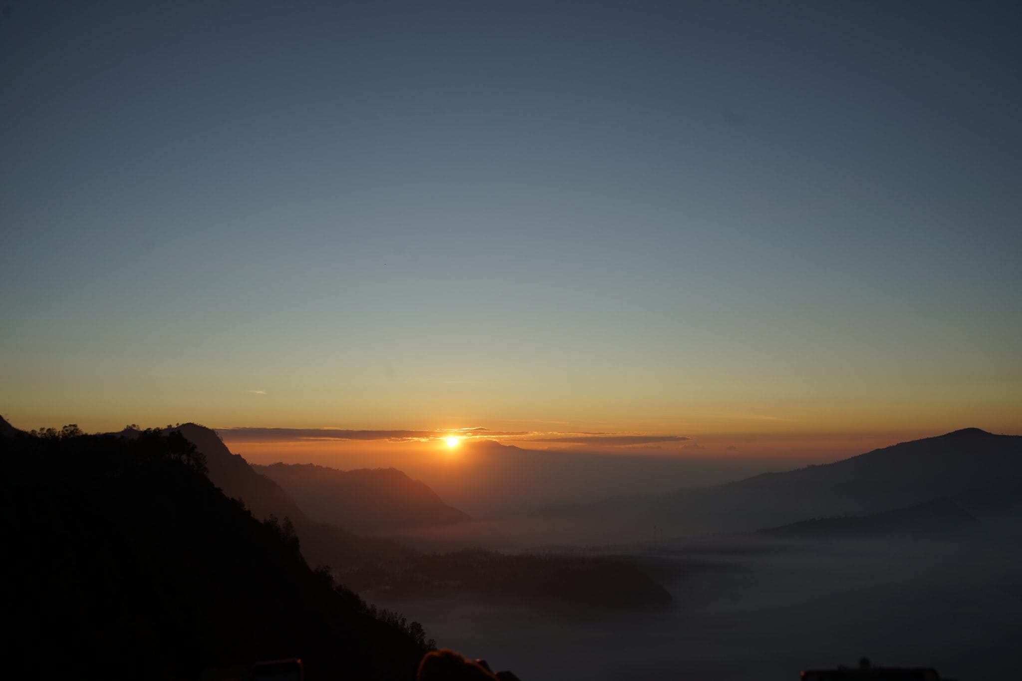 Menjemput Mentari di Bukit Cinta