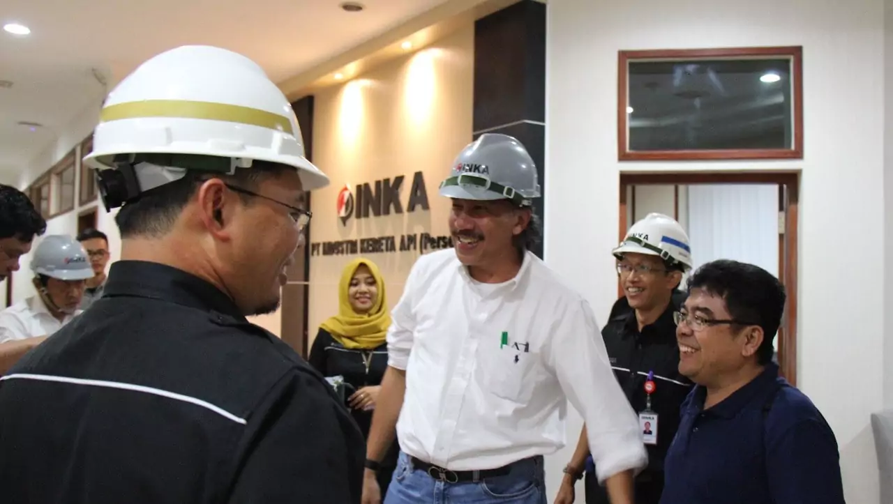 Kemenko Maritim Adakan Tinjauan Sekaligus Rapat Koordinasi Bersama PT INKA Madiun Kemenko Maritim Adakan Tinjauan Sekaligus Rapat Koordinasi Bersama PT INKA Madiun