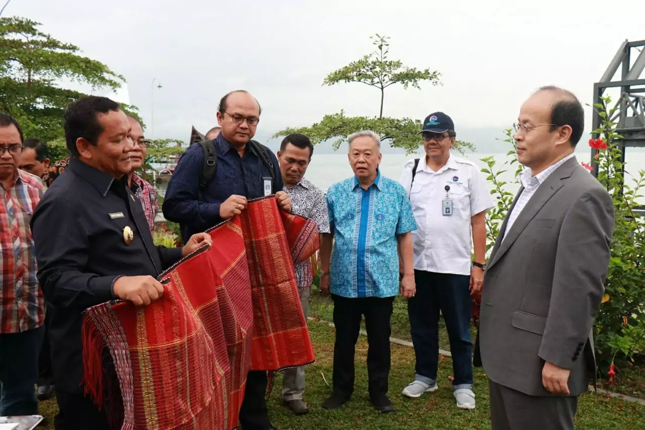 Dubes Tiongkok Terkesan Keindahan dan Potensi Investasi Sumatera Utara Dubes Tiongkok Terkesan Keindahan dan Potensi Investasi Sumatera Utara