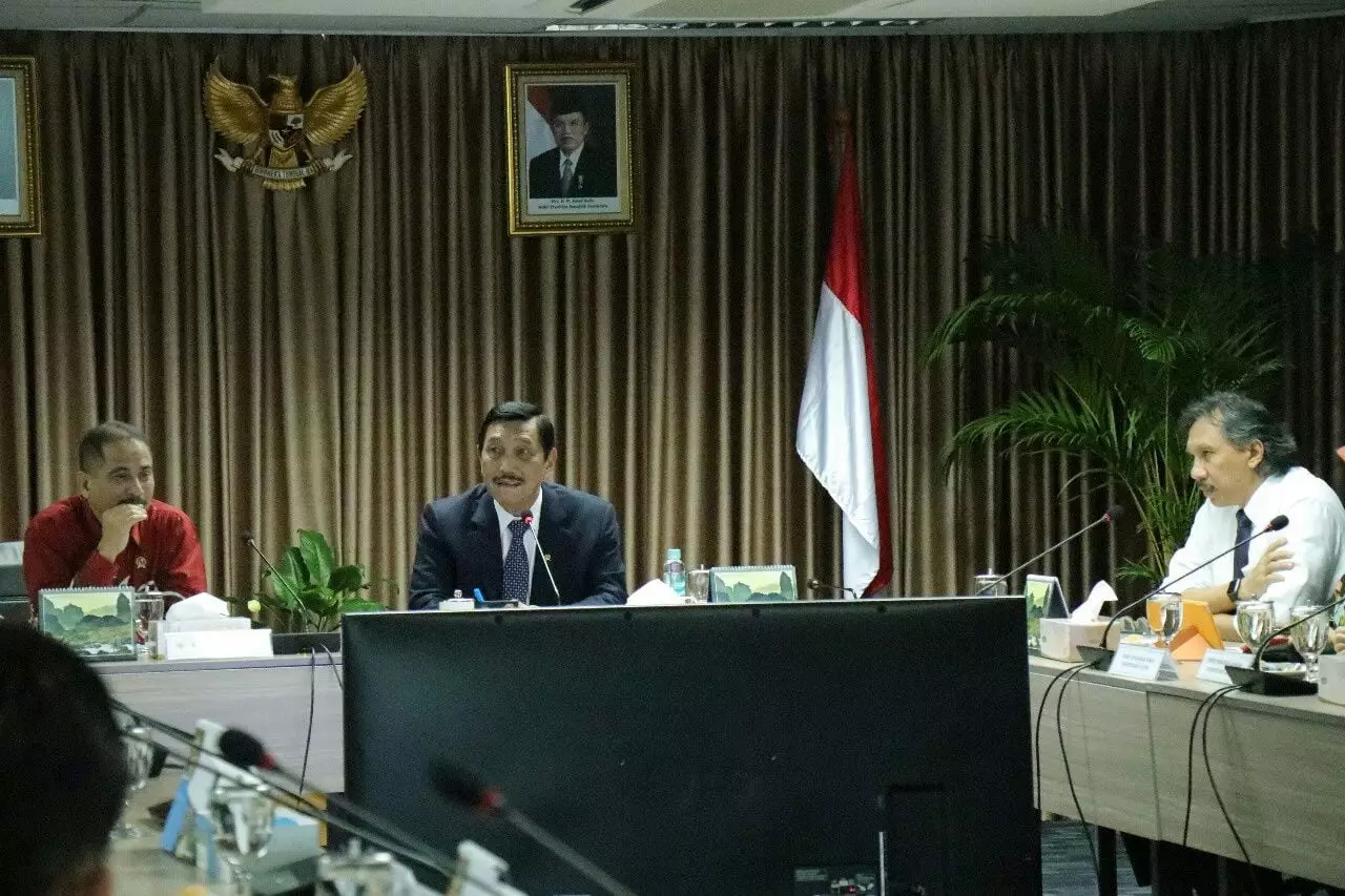 Menko Luhut Rakor Percepatan Penetapan Status Lahan Otoritatif dan Pembiayaan Pembangunan Kawasan Otorita Pariwisata Danau Toba Menko Luhut Rakor Percepatan Penetapan Status Lahan Otoritatif dan Pembiayaan Pembangunan Kawasan Otorita Pariwisata Danau Toba