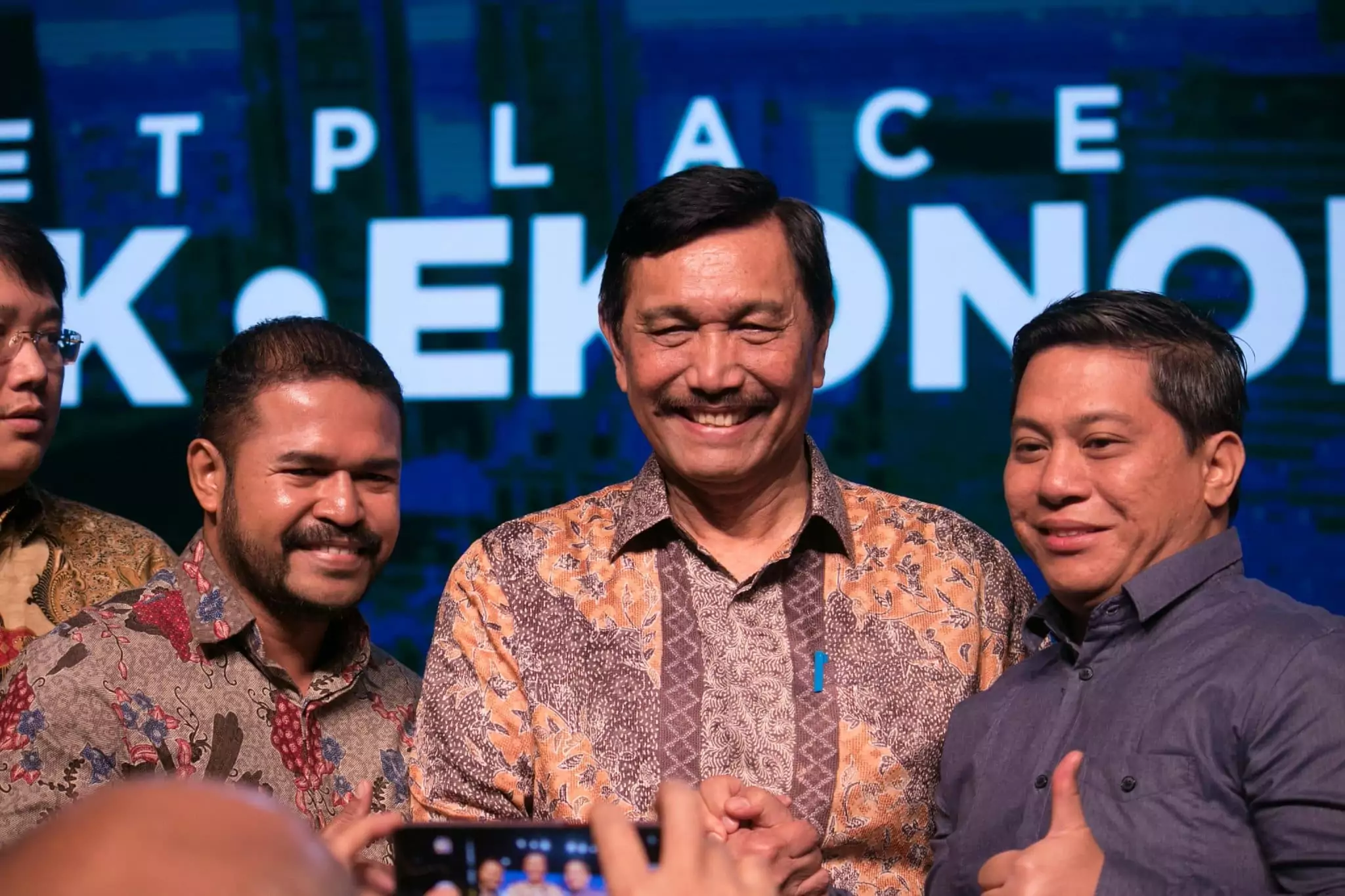 Soal Pembangunan, Menko Maritim: Boleh Kritik, Asal Membangun Soal Pembangunan, Menko Maritim: Boleh Kritik, Asal Membangun