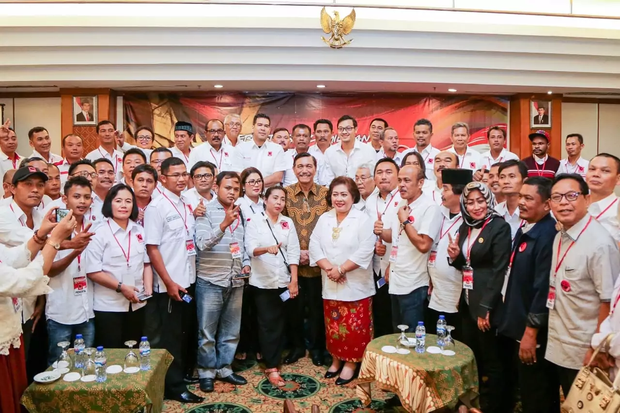 Menko Kemaritiman Menjadi Pembicara Kegiatan Rakornas III PROJO Dengan Tema Bersatu, Solid, Militan Menko Kemaritiman Menjadi Pembicara Kegiatan Rakornas III PROJO Dengan Tema Bersatu, Solid, Militan