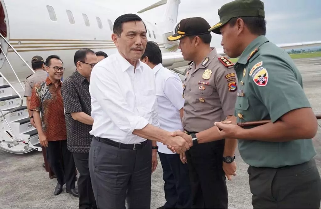 Menko Luhut Lakukan Peninjauan Pengembangan Bandara International Lombok Menko Luhut Lakukan Peninjauan Pengembangan Bandara International Lombok
