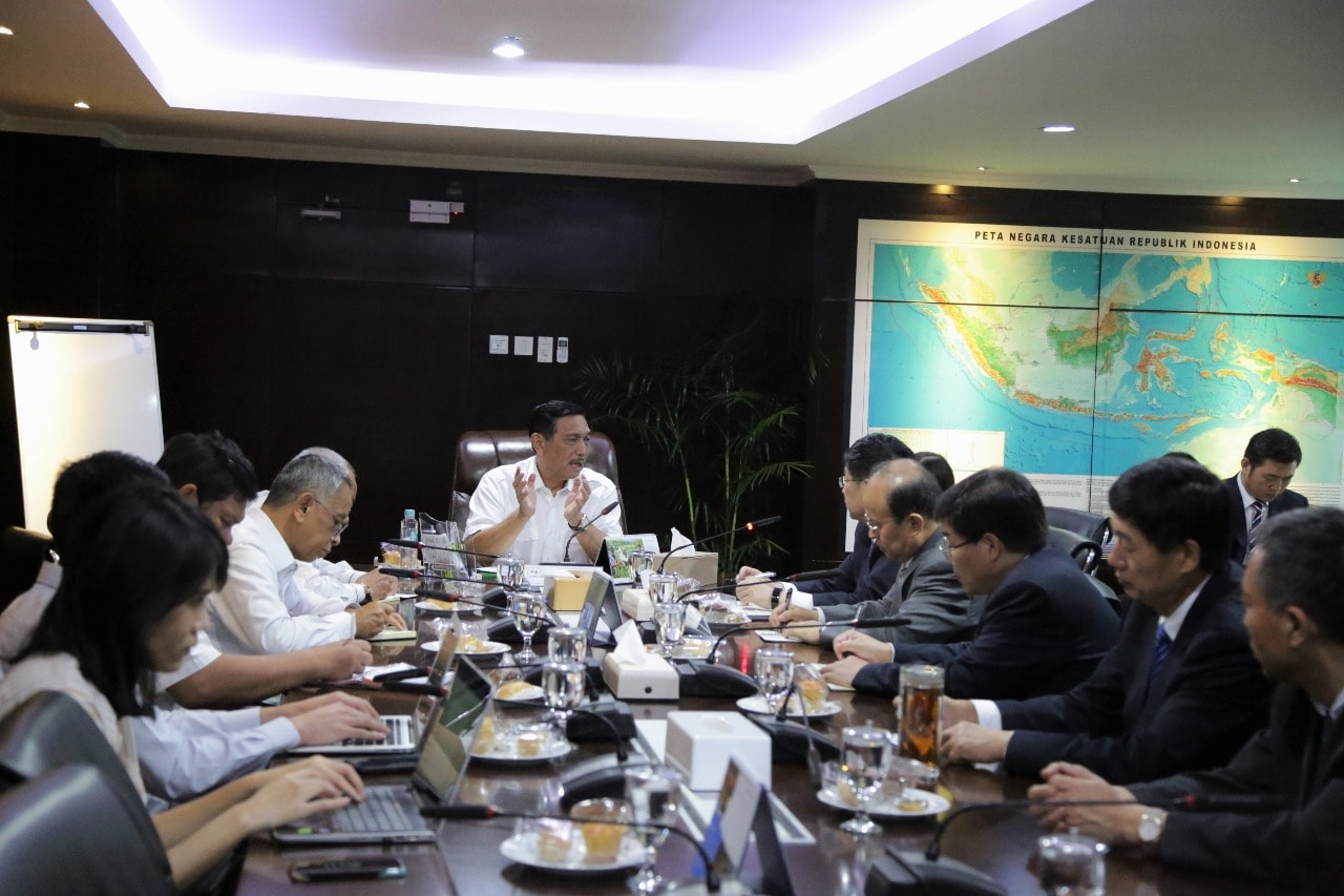 Menko Luhut Rapat HRCC di Kantor Maritim Menko Luhut Rapat HRCC di Kantor Maritim