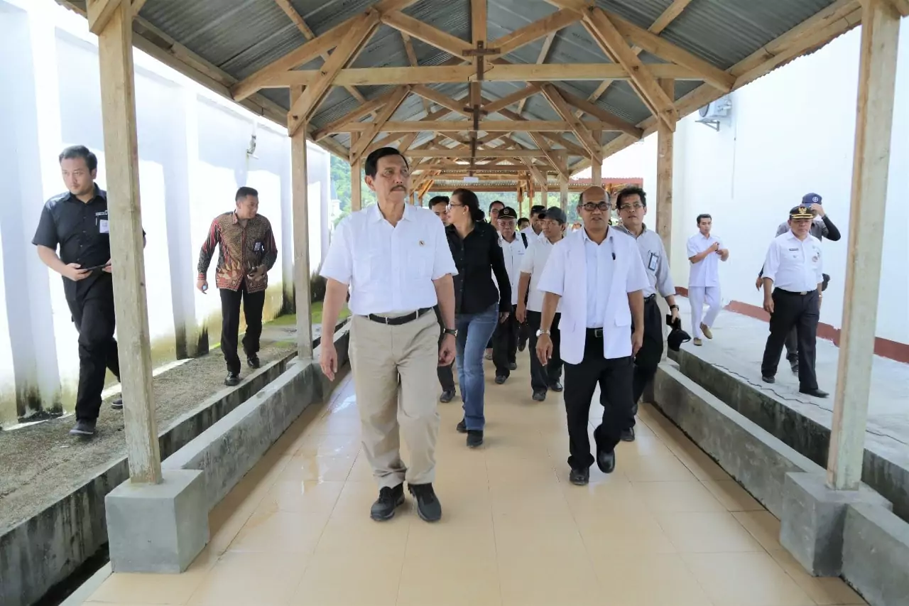 Menko Luhut Lakukan Peninjauan di RSUD Komodo, Labuan Bajo Menko Luhut Lakukan Peninjauan di RSUD Komodo, Labuan Bajo
