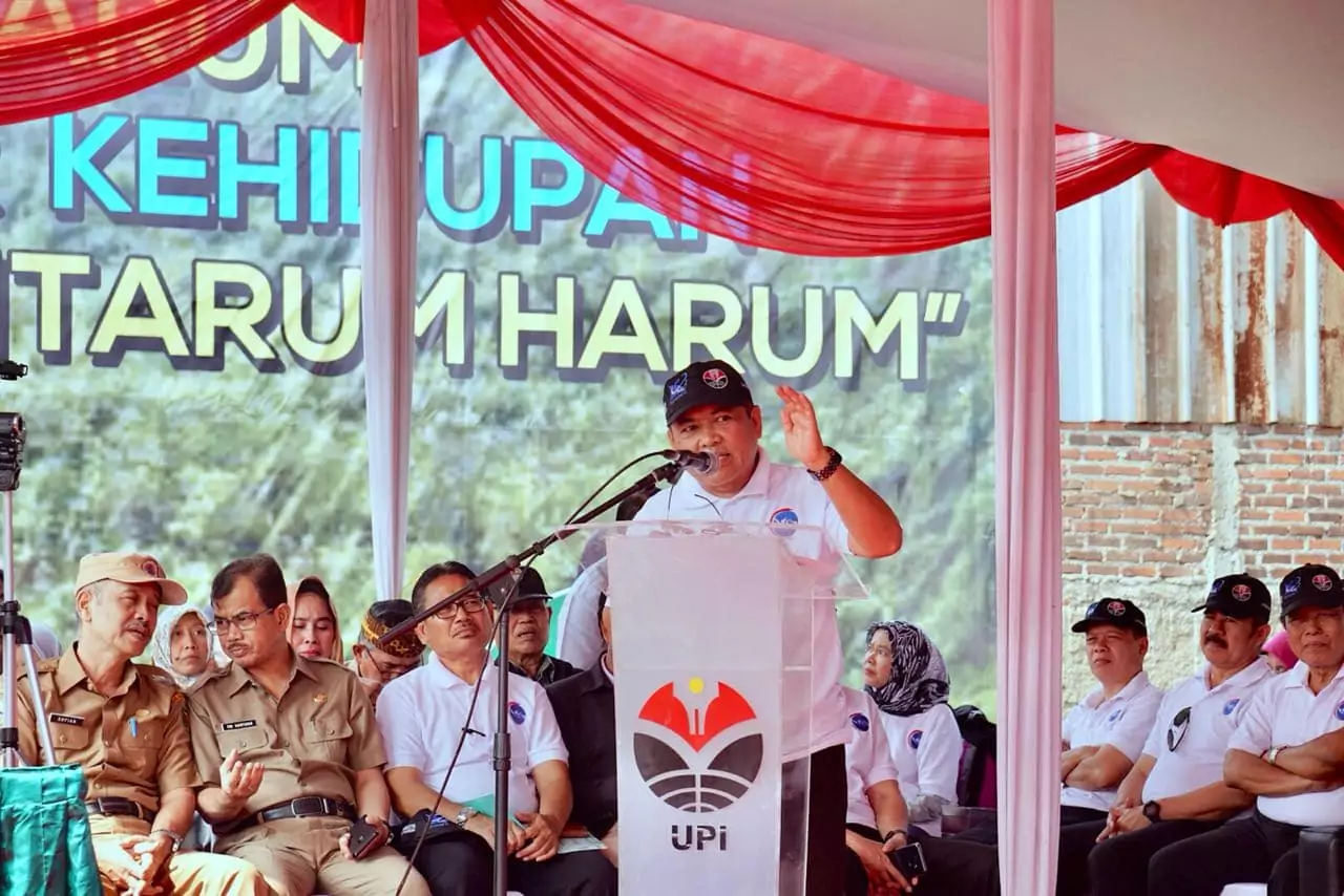 KKN Tematik Mempercepat Pengendalian Pencemaran Citarum KKN Tematik Mempercepat Pengendalian Pencemaran Citarum