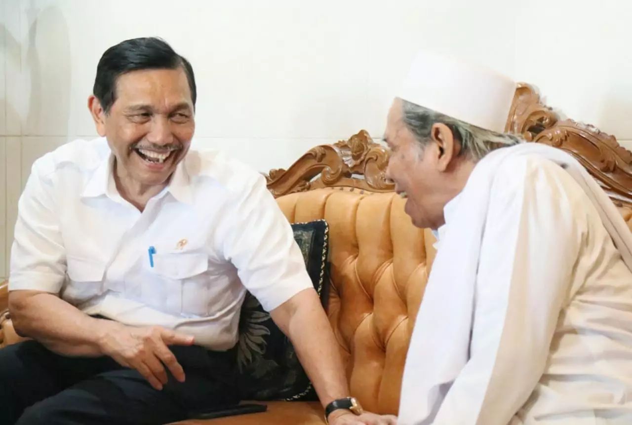Kunjungi Ponpes, Menko Luhut: Kita Ingin Meningkatkan Pendidikan Pesantren Sesuai Keinginan Presiden Kunjungi Ponpes, Menko Luhut: Kita Ingin Meningkatkan Pendidikan Pesantren Sesuai Keinginan Presiden
