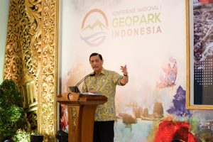 Menko Luhut Membuka dan Memberi Arahan Pada Konferensi Nasional 1 Geopark Indonesia